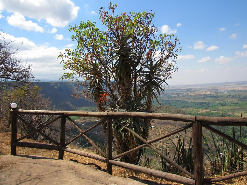 African Sunrise Lodge And Campsite Mto wa Mbu Dış mekan fotoğraf